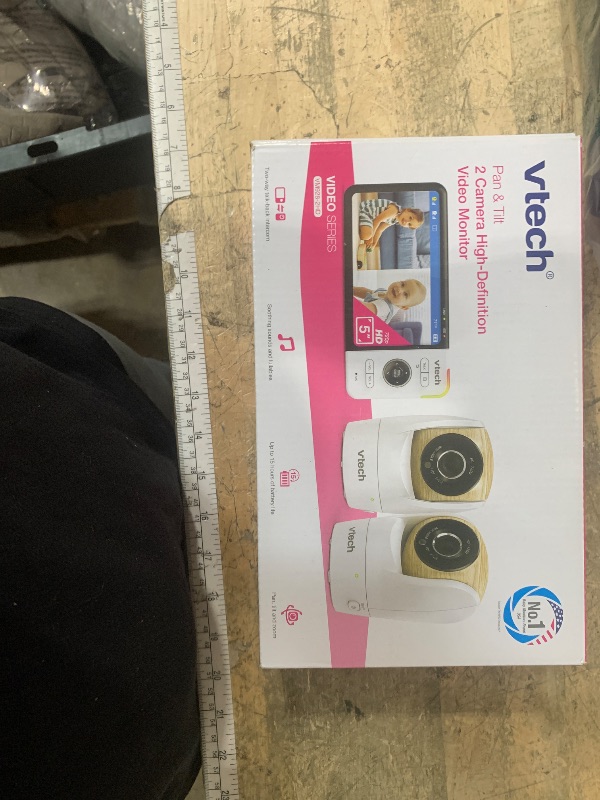 Photo 1 of ** For parts only, screen does not turn on or charge ** VTech VM928-2HD 5” 720p HD Display 2 Cameras Baby Monitor,110 Wide Angle View,Remote Pan-Tilt-Zoom,Night Vision,Up to 1000ft Range,Temperature Sensor,9 Soothing Sounds & Lullabies,2-Way Talk,No WiFi