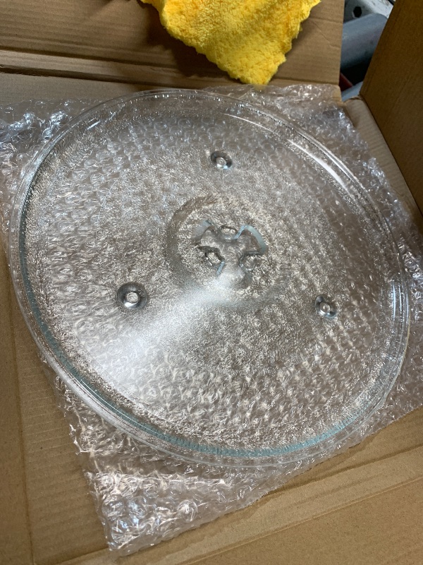 Photo 1 of 10.5" Universal Microwave Plate Replacement Glass Turntable| Fits LG, GE, Panasonic, Frigidaire, Farberware & More