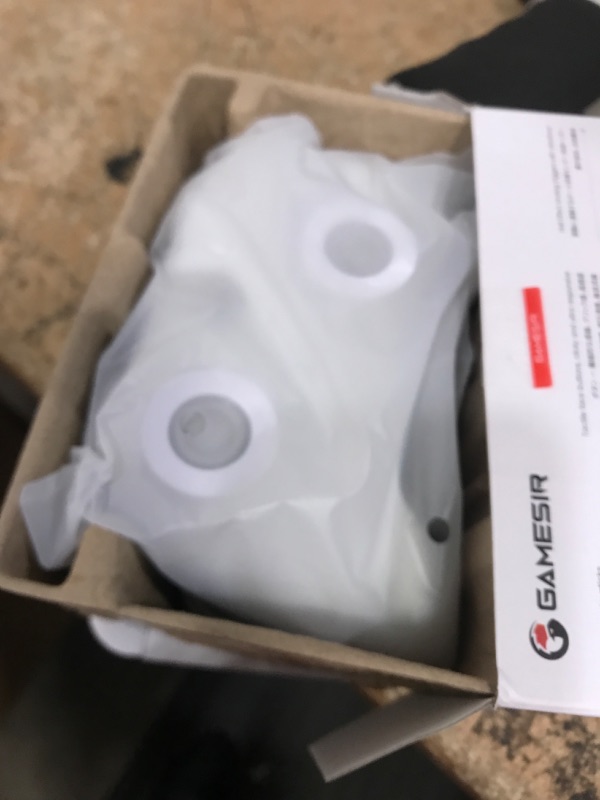 Photo 1 of GameSir G7 HE C Wired Xbox Controller,Officially licensed Controller with Hall Effect Joysticks for Xbox Series X|S, Xbox One, Windows 10|11,Xbox Officially licensed Controller (White)