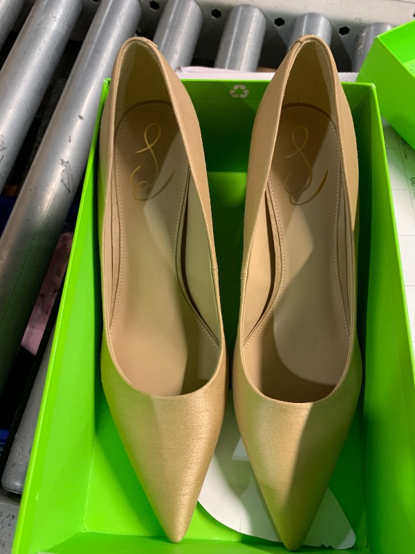 Photo 1 of ***(HEAVILY USED/ MINOR DAMAGE)***Sam Edelman Vienna Pump Ecru Silk 10.5 Medium