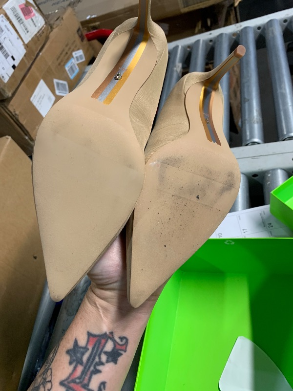 Photo 1 of ***(HEAVILY USED/ MINOR DAMAGE)***Sam Edelman Vienna Pump Ecru Silk 10.5 Medium