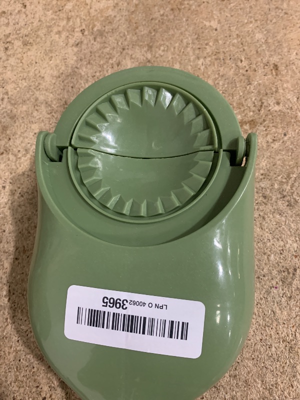 Photo 1 of 2 in 1 Dumpling Maker, Baking Pastry Pressing Dumpling Skin Wrapper Mould, Manual Dough Press Maker, for Empanada, Ravioli, Pierogi, Hand Pie Pot Stickers, Jamaican Beef Patties(Green)