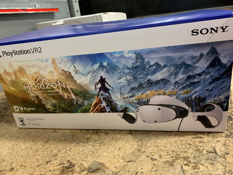 Photo 1 of *****************NON-FUNCTIONIG, 1 BUTTOM BROKEN****************
PlayStation VR2 Horizon Call of The Mountain™ Bundle (PSVR2)
