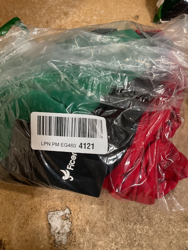 Photo 1 of (LARGE) (USED/FAIR) (LARGE) Ficerd 3 Pack 3/4 Sleeve Tops for Women Round Neck Dressy Basics Tees Casual Trendy Loose Fit T Shirts(Red, Green, Black,Large)