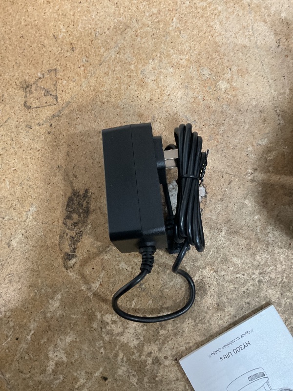 Photo 1 of ?Electric Focus?Magcubic Mini Projector 4K Support, Smart Projector with WiFi 6 and Bluetooth 5.4, 5W Soundbase Speaker, 180° Rotation, Portable Proyector for Home Theater HY300 Ultra (Grey)