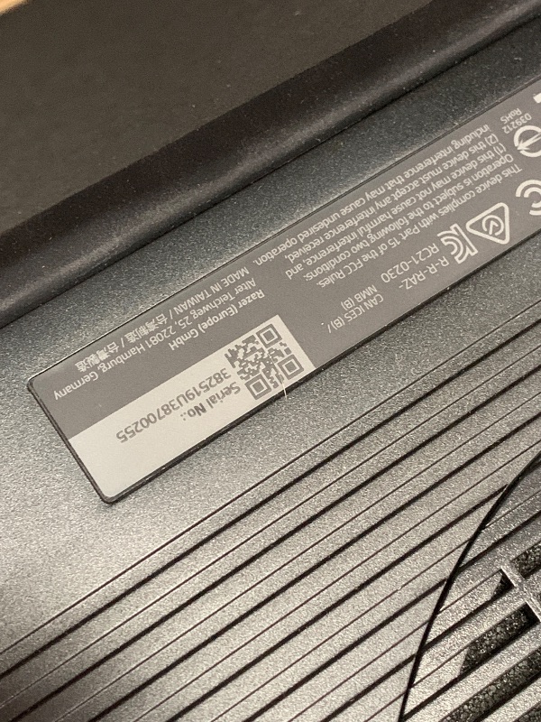 Photo 1 of *** SEE NOTES ***Razer Laptop Cooling Pad: Adaptive Smart - Intelligent Fan Control - Airtight Pressure Chamber - Fits Most Laptops & Macbooks 14” to 18" - Preset & Custom Fan Curves - 3 Port USB Type A - Chroma RGB