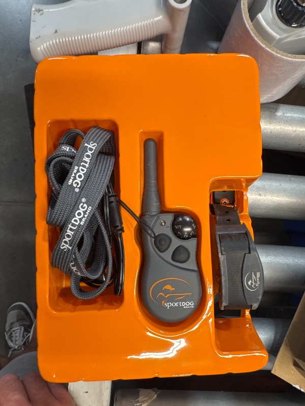 Photo 1 of (SIGNS OF USE) SportDOG Brand FieldTrainer 425X Remote Trainer - 500 Yard Range - Waterproof, Rechargeable Dog Training Collar with Static, Vibrate, and Tone