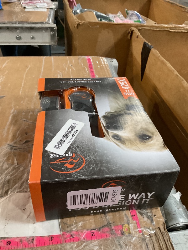 Photo 1 of (SIGNS OF USE) SportDOG Brand FieldTrainer 425X Remote Trainer - 500 Yard Range - Waterproof, Rechargeable Dog Training Collar with Static, Vibrate, and Tone