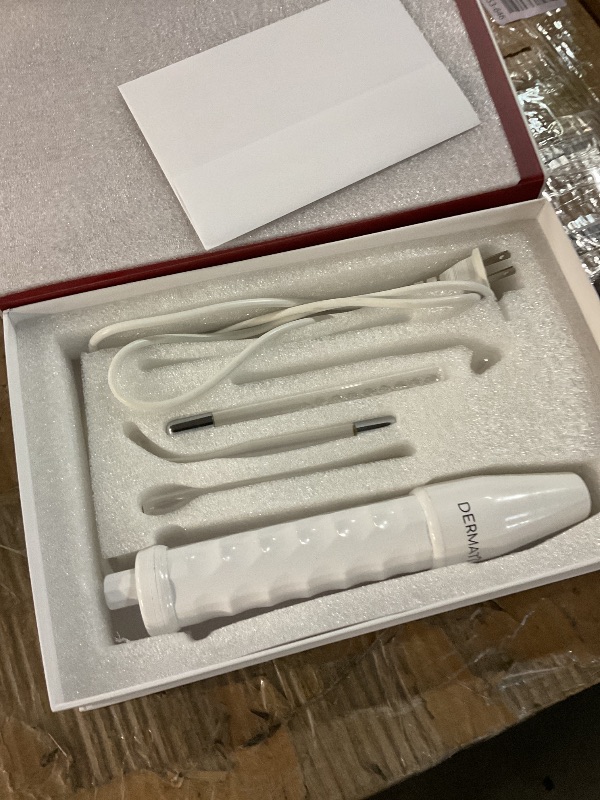 Photo 1 of ***(MINOR DAMAGE/ SEE NOTES)***DermatiPrem High Frequency Wand
