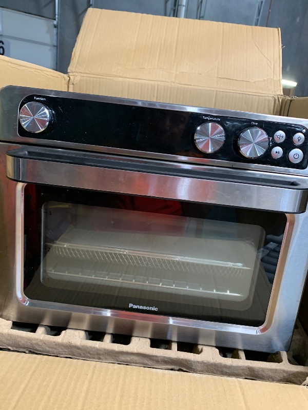 Photo 1 of (used)(see all images) Panasonic FlashXpress Family Size Air Fryer Toaster Oven Combo, 11 Cooking Functions
