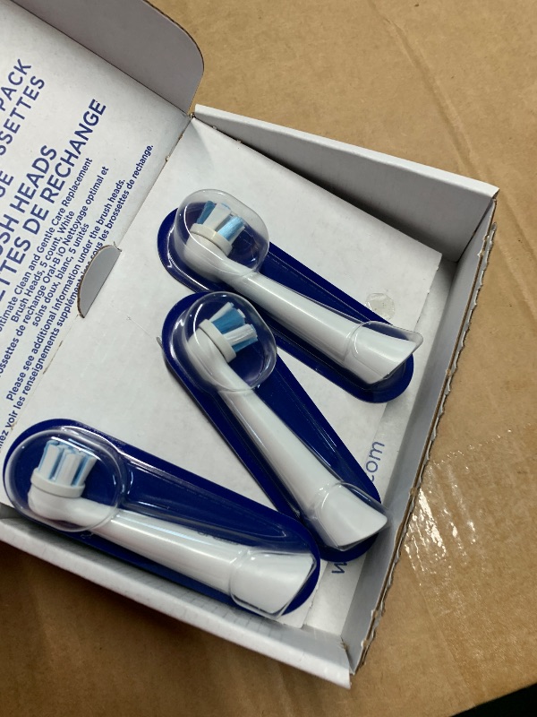Photo 1 of ***FACTORY SEALED*** Oral-B iO Ultimate Clean Replacement Brush Heads, 5 Count, 4 Ultimate Clean + 1 Gum & Sensitive White