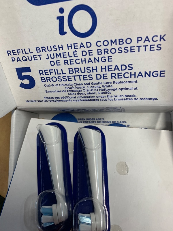 Photo 1 of ***FACTORY SEALED*** Oral-B iO Ultimate Clean Replacement Brush Heads, 5 Count, 4 Ultimate Clean + 1 Gum & Sensitive White