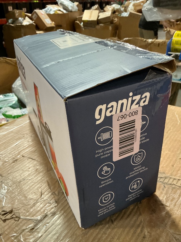 Photo 1 of (used) Ganiza Blender for Smoothies, 14Pcs Personal Blender for Shake and Smoothies for Kitchen with 3 Portable Cups (1x24oz & 2X17oz)