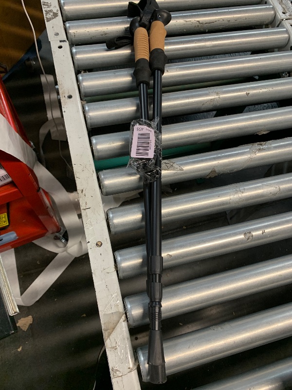 Photo 1 of (FAIR) Sierra Mountain Gear Series 6 Anti-Shock Trekking Poles
(2)
