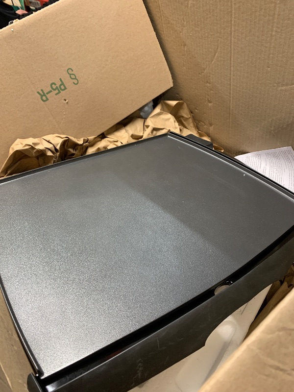 Photo 1 of (used)(see images) Presto 07046 Tilt 'n Drain Big Griddle Cool-Touch Electric Griddle