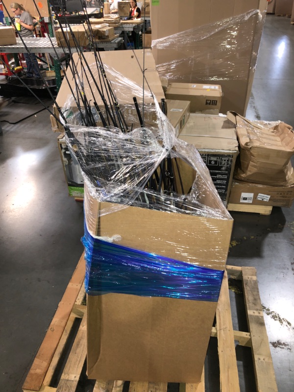 Photo 1 of (FOR PARTS ONLY)***SOLD AS A PALLET***(TRUCK OR TRAILER PICKUP ONLY)
Pallet of USED/BROKEN Fishing Rods