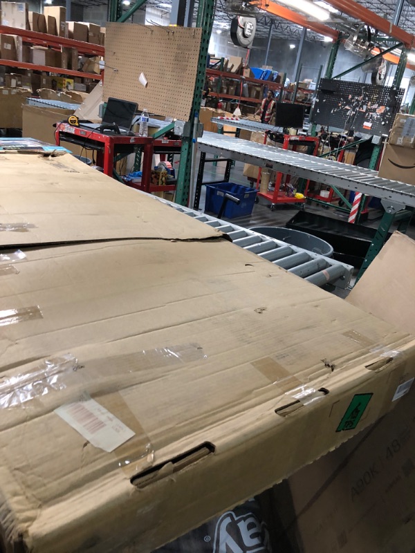 Photo 1 of (used)(has minor dents) Gator EFX Hard Tri-Fold Truck Bed Tonneau Cover | GC24029 | Fits 2021 Ford F-150 5' 7" Bed (67.1")