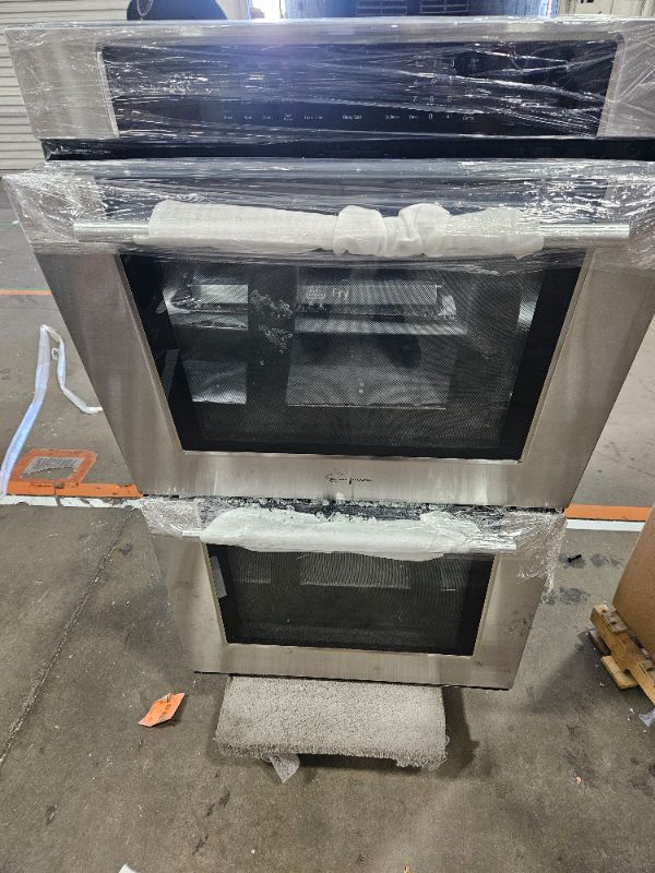 Photo 1 of ** ONE OF THE DOOR GLASSES IS BROKEN ** Empava Luxury 2024 New Model 30 inch Double Electric Wall Oven with Air Fry Self-cleaning ( Stainless steel )