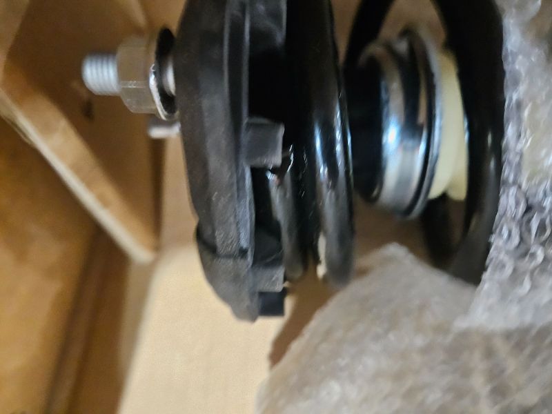 Photo 1 of ****************MISSING 2 STRUTS***************
KUIPERAUTO Front+Rear Complete Struts shocks Assembly w/Coil Spring 171461 171462 171327 Compatible for 2002-2003 Nissan Maxima Compatible for 2002-2004 Infiniti I35 Shock Absorbers Replacement 4PCS