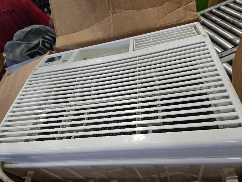 Photo 1 of ** does not power on, for parts only ** Zafro 12,000 BTU 115V Through the Wall Air Conditioner