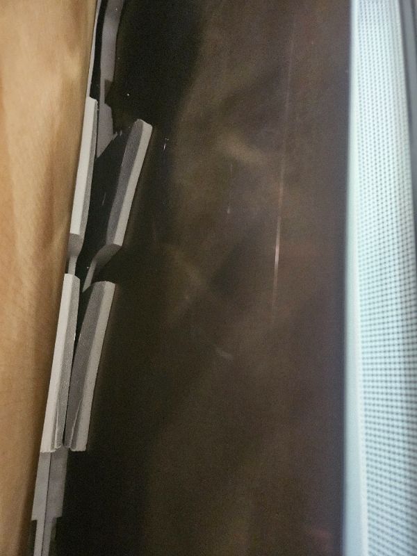 Photo 1 of ** screen is broken and peeling off, final sale ** Samsung 75-Inch Class Crystal UHD U8000F 4K Smart TV (2025 Model) Endless Free Content, Crystal Processor 4K, MetalStream Design, Knox Security, Alexa Built-in