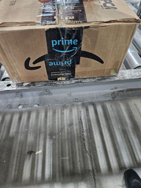 Photo 1 of ** Sold for parts only does not power on *** Juicer Machines, Cold Press Juicer with Wide Feed Chute, Slow Masticating Juicers for Whole Vegetables & Fruits, High Juice Yield, Easy to Clean, Large Auger, Light Silver ** SEE NOTES ***