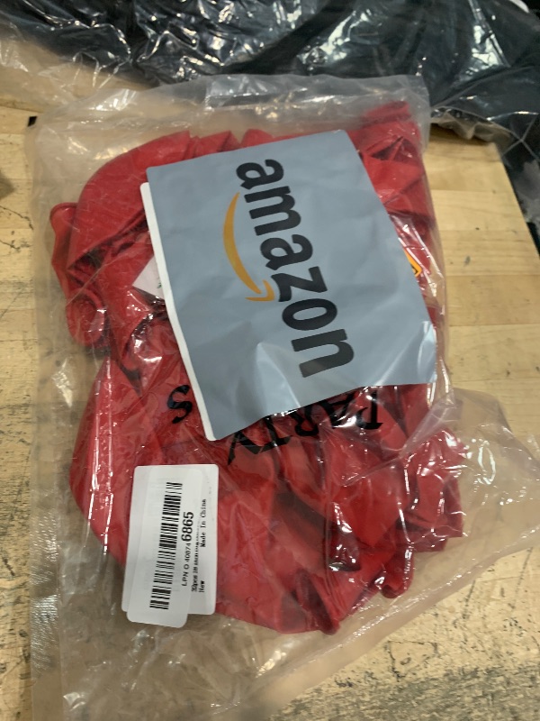 Photo 1 of 32Pcs Red Big Balloons 18 Inch, Round Large Latex Party Balloons for Birthday Wedding Decorations. (red)