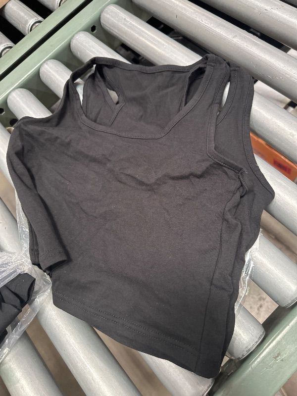 Photo 1 of *** PARTIAL SET **** Boao 4 Pieces Basic Crop Tank Tops Sleeveless Racerback Crop Top for Women (Black, Medium)