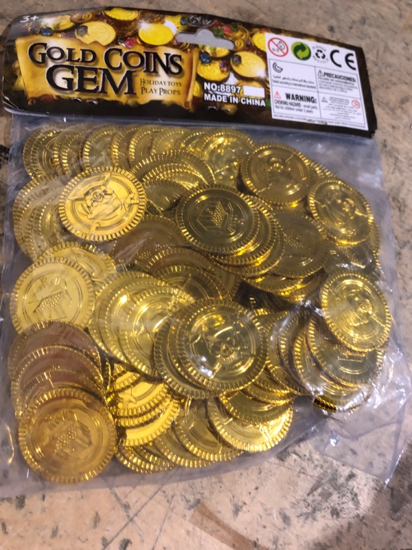 Photo 1 of 100 Pieces Plastic Pirate Gold Coins Set - Play Treasure Gold Coins for Pirate Themed Party, St. Patrick's Day, Treasure Hunt Game, Halloween and Novelty Party Favor