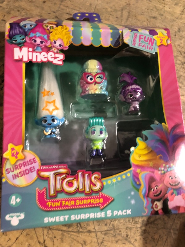 Photo 1 of Trolls DreamWorks Fun Fair Surprise Mineez - 1.5 Inch Collectible Figures - Sweet Surprise 5 Pack, 35+ to Collect in Series 2