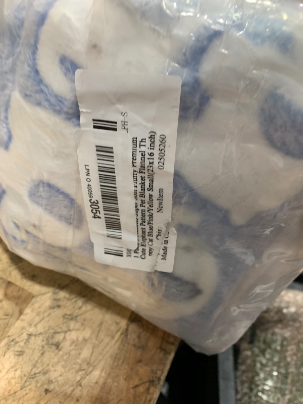 Photo 1 of 1 Pack 3 Blankets Super Soft Fluffy Premium Cute Elephant Pattern Pet Blanket Flannel Throw for Dog Puppy Cat Blue/Pink/Yellow Small(23x16 inch)