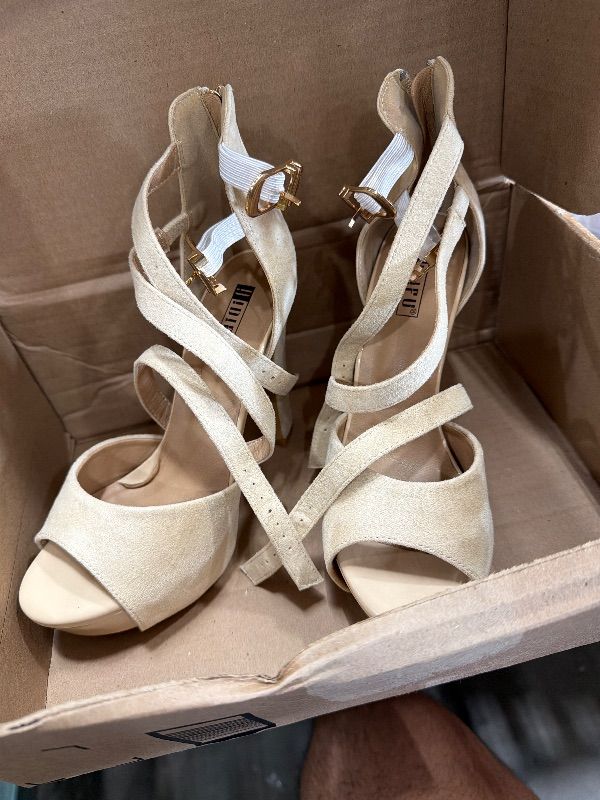 Photo 1 of ***SEE NOTES***
IDIFU Women's IN4 Sabrina Platform Chunky High Heels Ankle Strap Heeled Sandals Wedding Party Dress Shoes (7, Nude Suede)