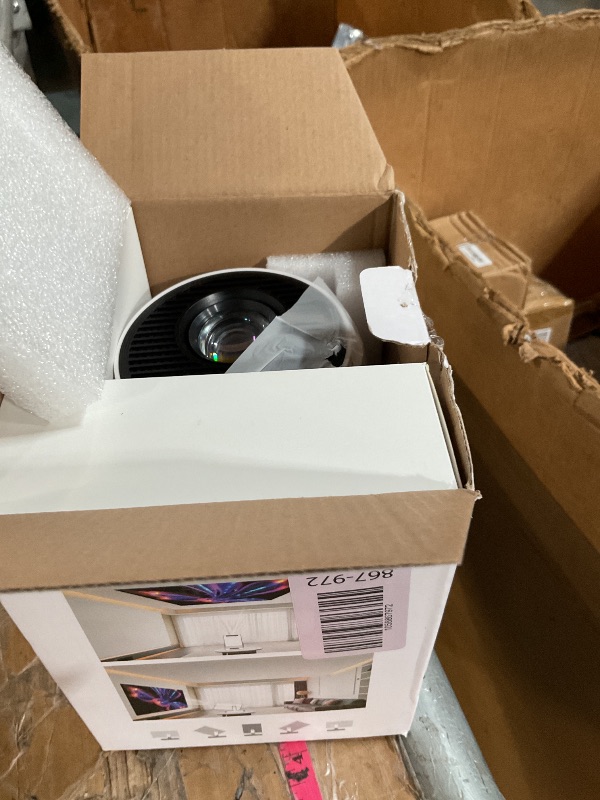 Photo 1 of ?Electric Focus?Magcubic Mini Projector 4K Support, Portable Projector with WiFi 6 and Bluetooth 5.4, Smart Proyector, 5W Soundbase Speaker, 180° Rotation for Home Theater HY300 Ultra