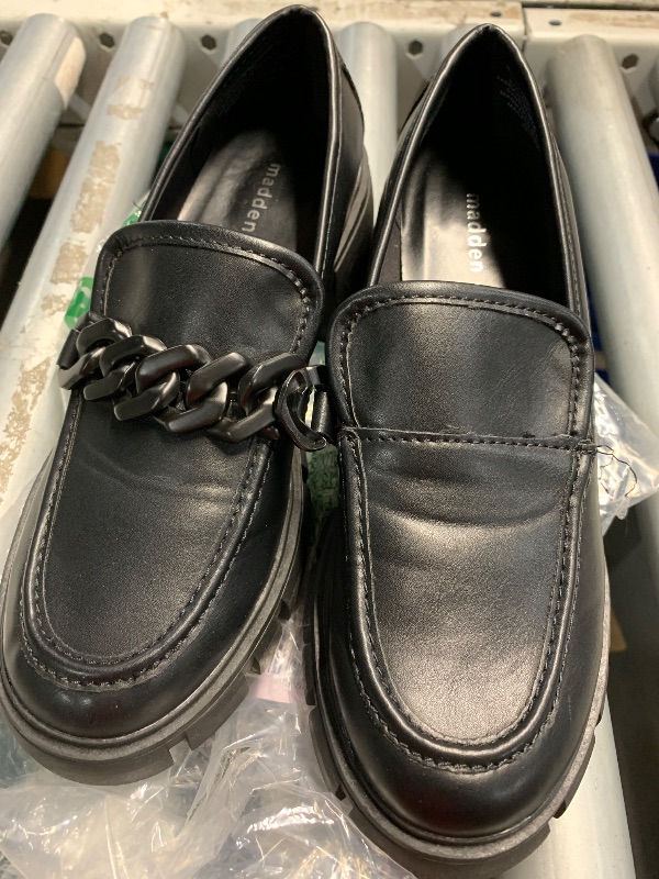 Photo 1 of (used)(see images) Madden Girl Women's Hoxtonn Loafer, Black Paris, 8.5