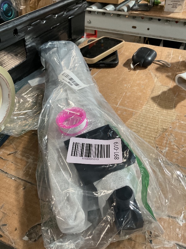 Photo 1 of (USED/FAIR) (PARTIAL SET) SevenGelok Shower Head Extension Arm 2 Packs Black Shower Arm 16 Inch?SUS304 Stainless Steel? Matte Black Extender With Flange Replacement Wall Mount Square, SA1-BK-P2