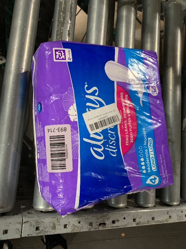 Photo 1 of (FAIR/UNOPENED) Always Discreet Adult Incontinence Pads for Women, Extra Heavy Absorbency, Long Length, Postpartum Pads, 112 Count (4 Packs of 28)