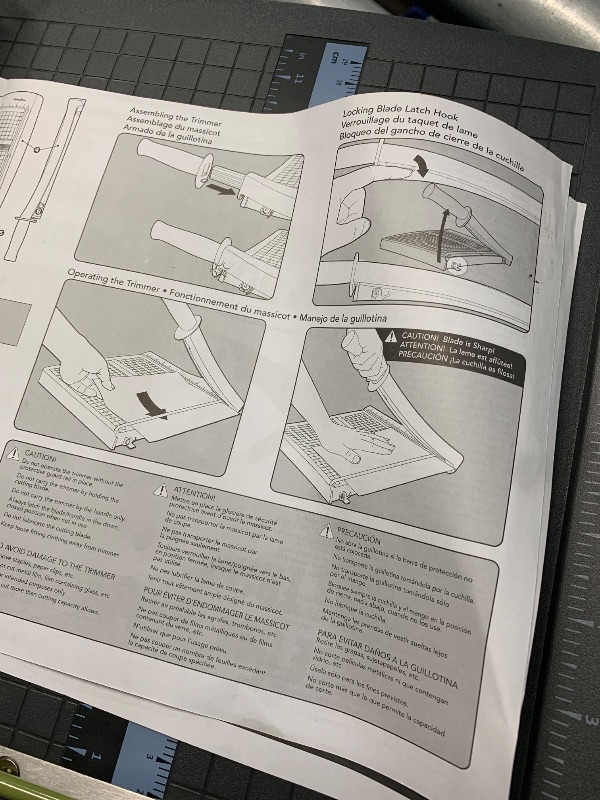 Photo 1 of (only one) Swingline ClassicCut Lite 10-Sheet Paper Trimmer TRIMMER,12",ECONOMY,GY WCC78RG 