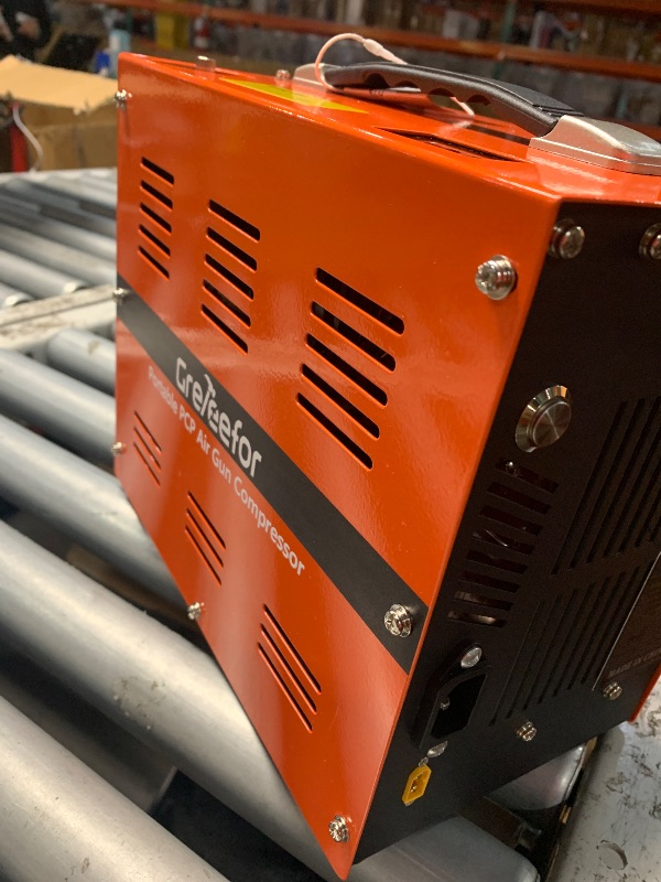 Photo 1 of (see all images) PCP Air Compressor, 4500 PSI / 30 MPa, 350W Motor, Auto Stop, Built-in Adapter & Cooling Fan, 12V DC or 110V / 220V AC Power
