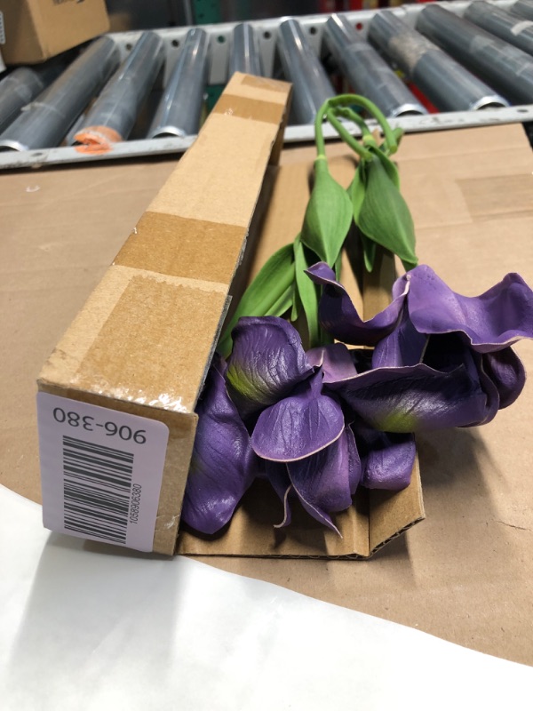 Photo 1 of (used/fair) Rikyo 4pc Artificial Iris Flower Silk Flower,Flower Bouquet,Long Stem 18" Fake Ireland PU Flower for Arrangements Table Centerpiece,Party and Wedding,Flowers Artificial for Decor (Purple)