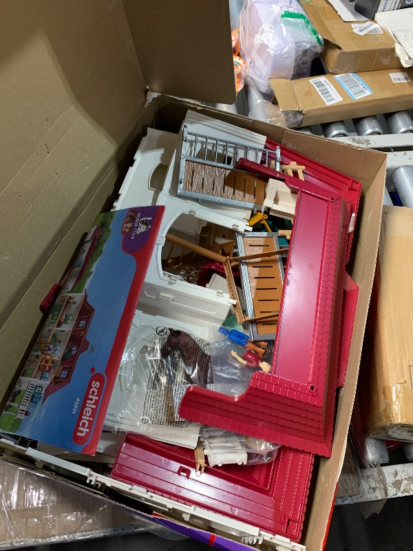 Photo 1 of (PARTIAL SET) Schleich Horse Club - Lakeside Country House and Stable Horse Play Set, 192 Piece Detailed Doll House and Horse Toy Accessories for Girls and Boys Ages 5+