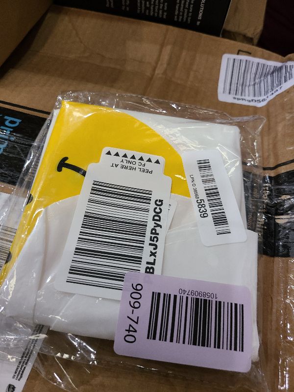 Photo 1 of 10PCS Daisy Balloons with Smile Face Groovy Party Decorations Boho White Flower Balloon for Birthday Wedding Party Décor