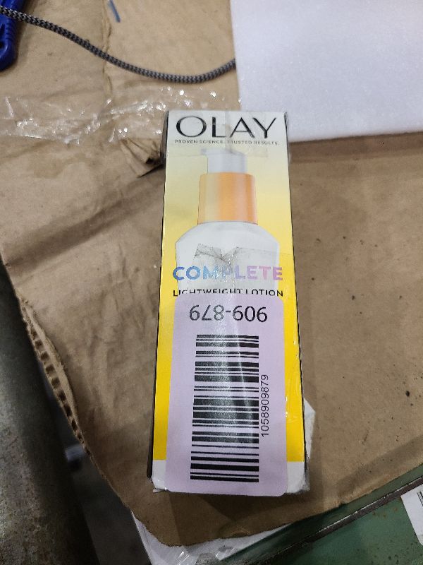 Photo 1 of **MSRP 14.99** Olay Face Moisturizer, Complete with Sunscreen SPF 30, Fragrance-Free for Sensistive Skin, Broad Spectrum Sun Protection, Long-Lasting Hydration, Non-Comedogenic - Vitamin E & Aloe - 2.5 Oz - 1 Pack
