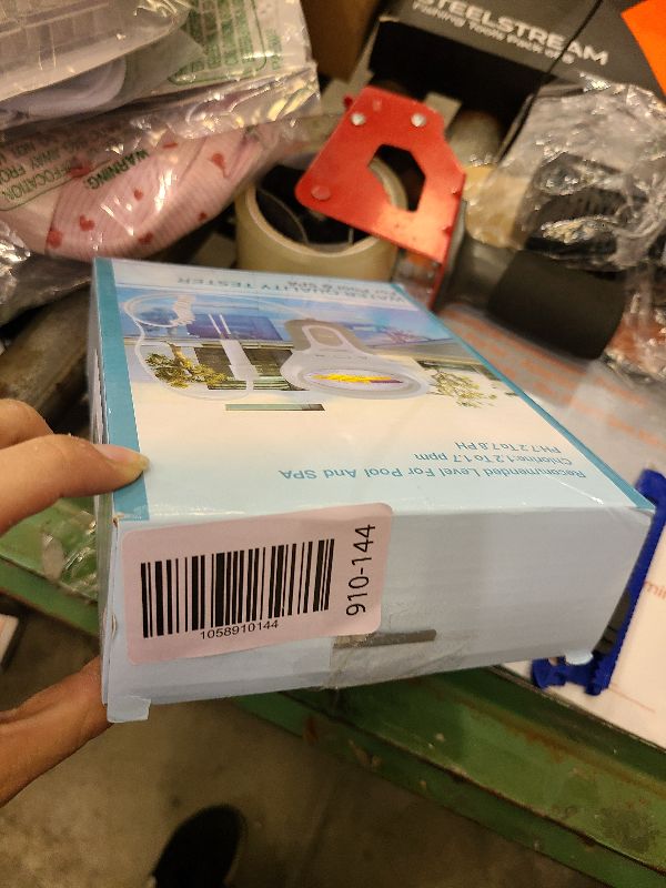 Photo 1 of 2 in 1 Chlorine & PH Meter, Dual Scale Water Quality Tester CL2 Level Meter, Digital Electronic Pool Water Tester Handheld Ph and Chlorine Tester for Swimming Pool,Spas, Water Quality Analysis Monitor