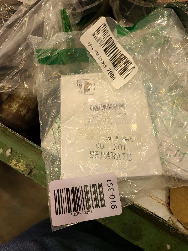 Photo 1 of 12 Pieces Double Ended Bolt Snaps Hook Zinc Alloy Double Trigger Clips Home Pet Accessory for Linking Dog Leash Collar Leash Key Chain Horse Tack Pet Sling Feed Buckets (2.75 Inch)