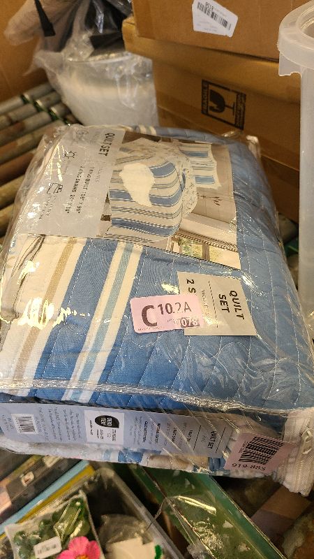 Photo 1 of 3-Piece King / California King Microfiber Quilt Set with Shams - Reversible Stripe / Coastal Print, Lightweight, Layerable Bedding Set - Nautical Bedspread for All Seasons (Stripe/Ocean Stories)