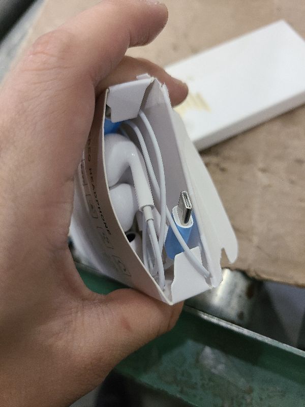 Photo 1 of 2 Pack-USB C Headphones for iPhone 17/16/15, Type C Earbuds Wired Earbuds with Microphone & Remote Control Noise Cancelling Earphones, Compatible with iPhone 17/16/15 Pro Max, iPad, Most USB C Jack