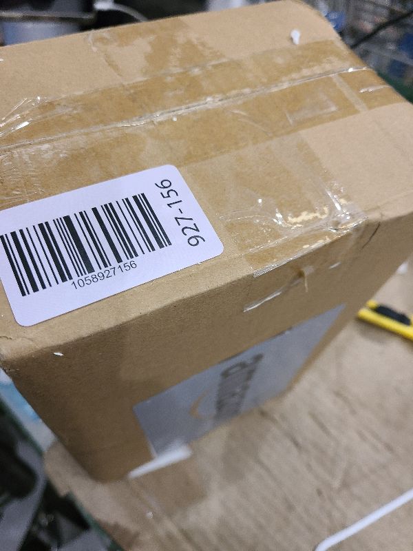 Photo 1 of 1Pair/2Piece Gold Heart Hands Book Ends, Heavy Duty Resin Decorative Bookends for Shelves, Non-Skid Book Holders for Home Office