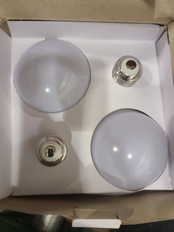 Photo 1 of 4 Pack LED G25 Vanity Globe Light Bulbs Bulbs 6W - 3000K Warm White 60W Equivalent 500 Luemns E26 Base 120V - Vanity Light Bulbs for Bedroom, Kitchen (5000K - Daylite, Non-Dimmable 4 Pack)