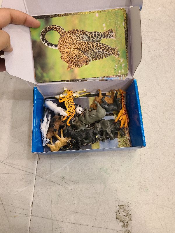 Photo 1 of 15 PCS Safari Animal Figurines with 15 Introducing Flashcards, Realistic Zoo Animal Figures Montessori Toys Science Educational Matching Game for Homeschool Preschool Toddler Kids