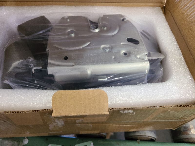 Photo 1 of 1647400735 Tailgate Trunk Lift Door Hatch Fits for Mercedes-Benz GL320 GL350 GL450 GL550 R320 R350 R500 R63 AMG 2006-2012 Rear Liftgate Lock Actuator Replace# 164 740 07 35